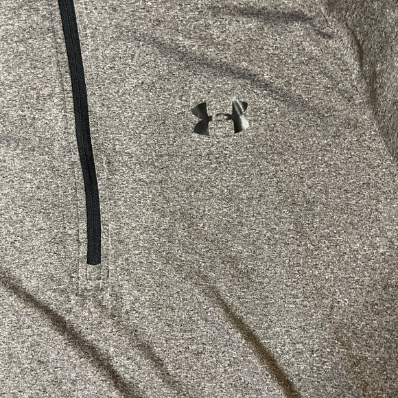 Under Armour 1/4 zip pullover - Picture 2 of 4